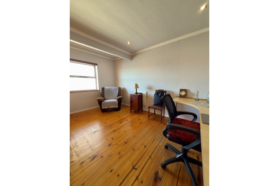4 Bedroom Property for Sale in Kensington Western Cape